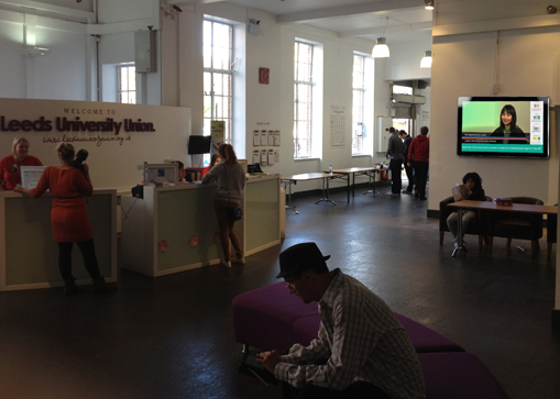 digital signage school