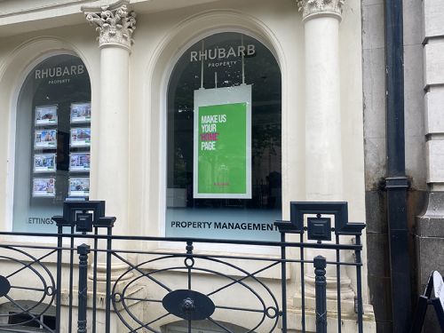 digital signage screen ultra high brightness