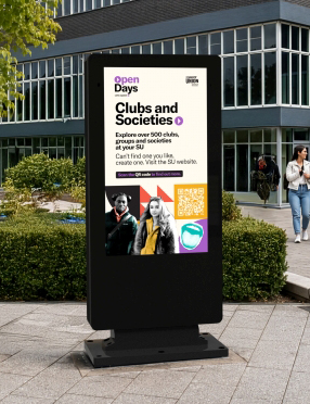 OT55UHD10 outdoor freestanding digital poster