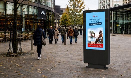 OT55UHD10 outdoor freestanding digital poster