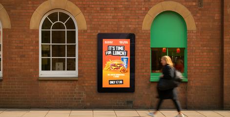 OWxxUHD10 Outdoor Digital Signage Display