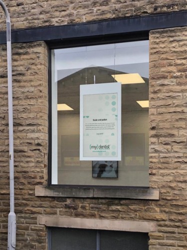 digital signage screen ultra high brightness