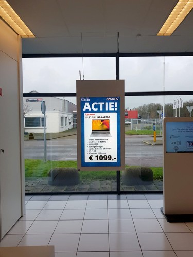 digital signage screen ultra high brightness