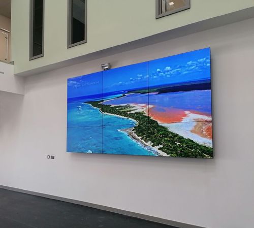 digital signage screens video wall