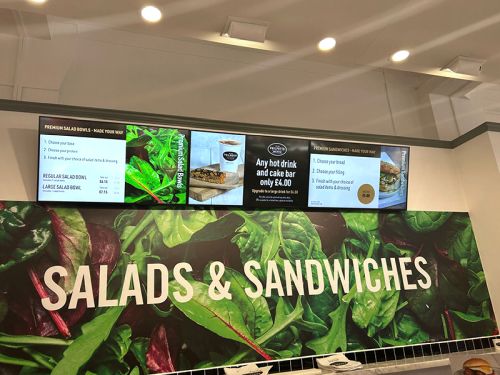 digital signage screens menu boards fast food 