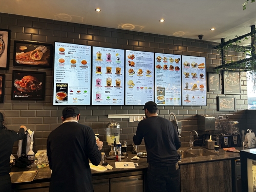 digital signage screens menu boards fast food 