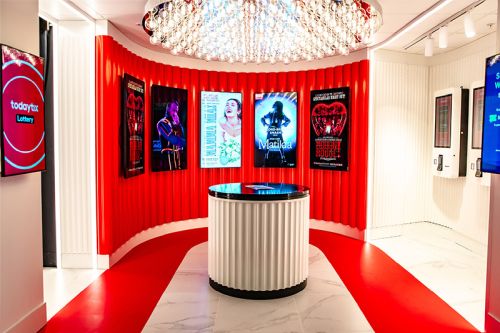 digital signage screens menu boards fast food 