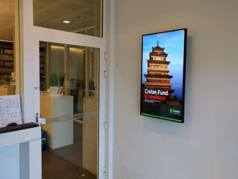 digital signage screens menu boards ports