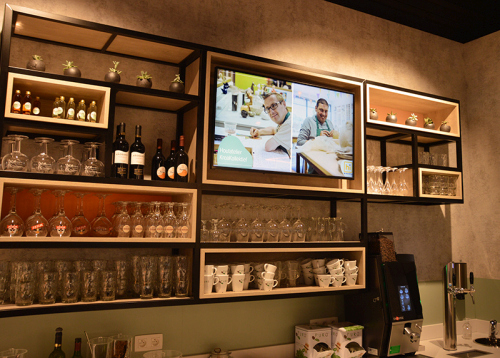 digital signage screens menu boards