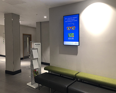 digital signage screens menu boards fast food 