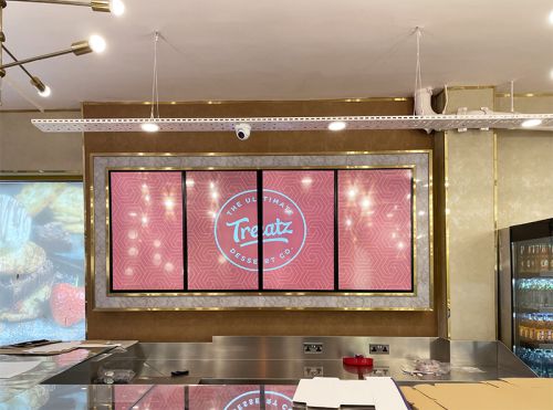 digital signage screens menu boards fast food 