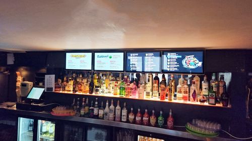 digital signage screens menu boards fast food 