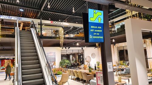 digital signage screens menu boards fast food 