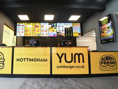 digital signage screens menu boards fast food 