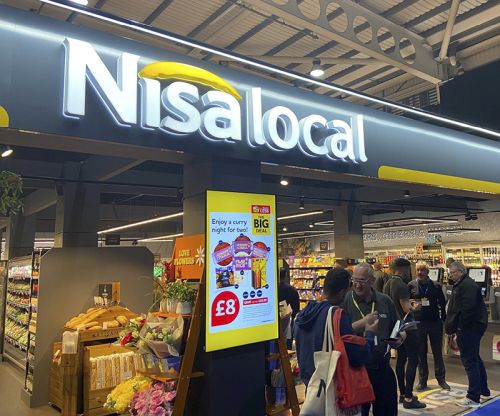 digital signage screens menu boards fast food 