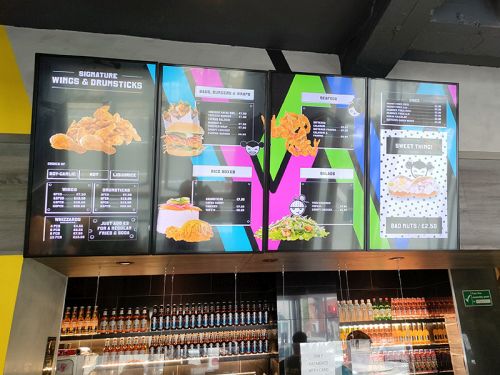 digital signage screens menu boards fast food 