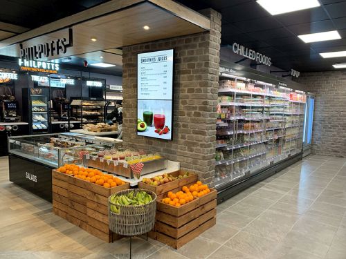 digital signage screens menu boards fast food 