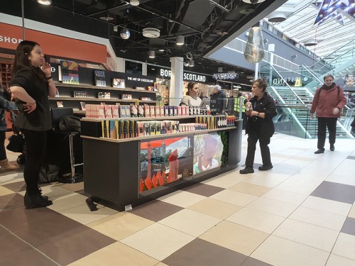 digital signage screen monitor gym