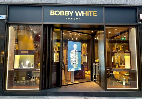 digital signage screen monitor gym