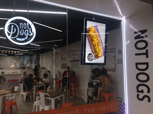 digital signage screen restaurant 