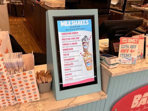 digital signage screen hospital