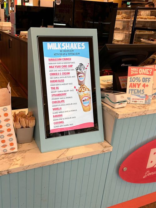 digital signage screen hospital