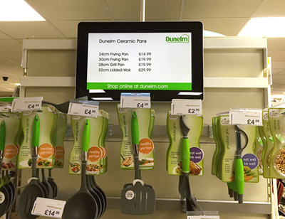 digital signage screen retail store