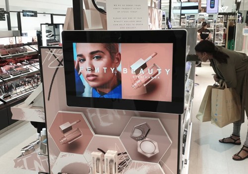 digital signage screen hospital network