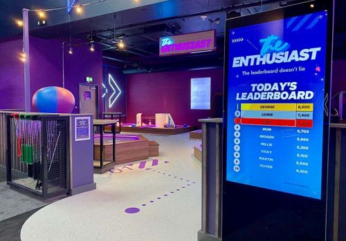 digital signage screen hotel