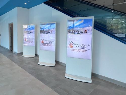 digital signage screen hotel