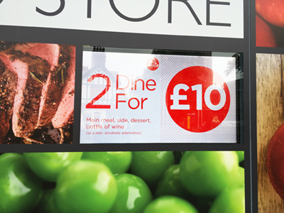 digital signage screen window display supermarket