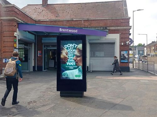 digital signage screens outdoor public square