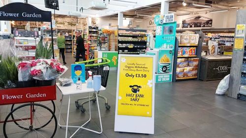 digital signage screen large monitor