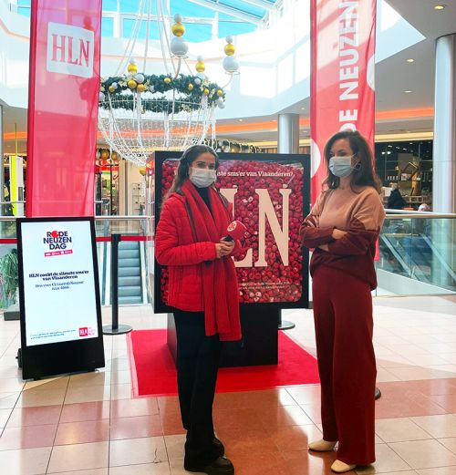 digital signage screen large monitor