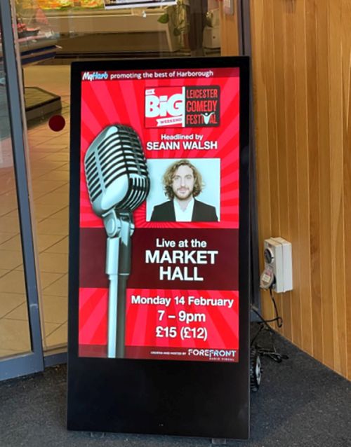 digital signage screen large monitor