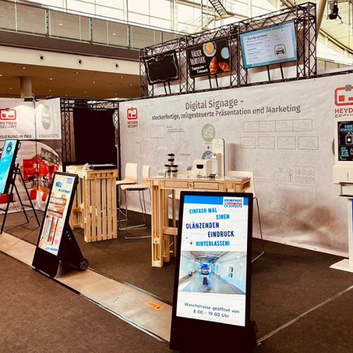 digital signage screen large monitor