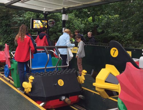 digital signage screens outdoor