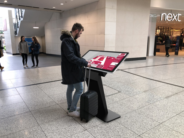 digital signage screens touch screen kiosk