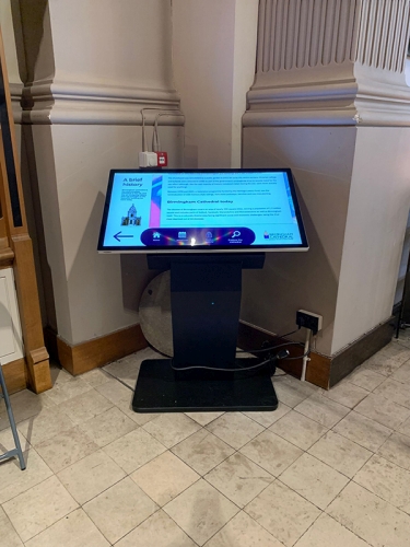 digital signage screens touch screen kiosk