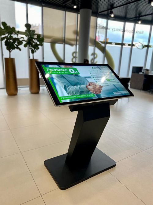 digital signage screens touch screen kiosk