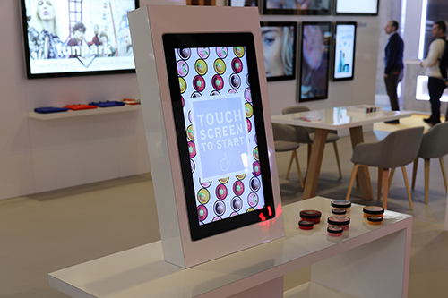 digital signage screens touch screen ports