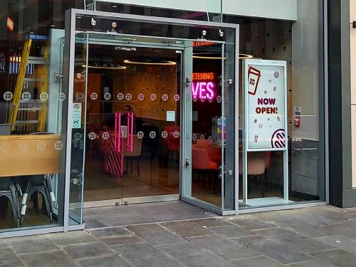 digital signage screen ultra high brightness double sided