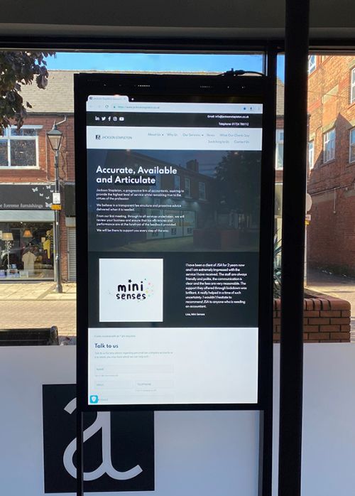 digital signage screen ultra high brightness double sided