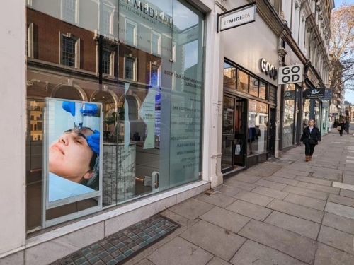 digital signage screen ultra high brightness double sided