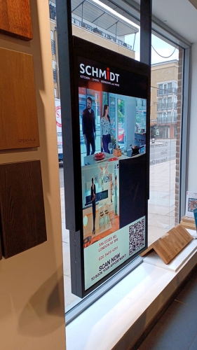 digital signage screen ultra high brightness double sided