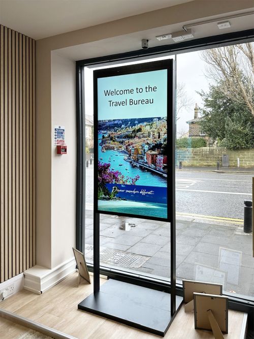 digital signage screen ultra high brightness double sided