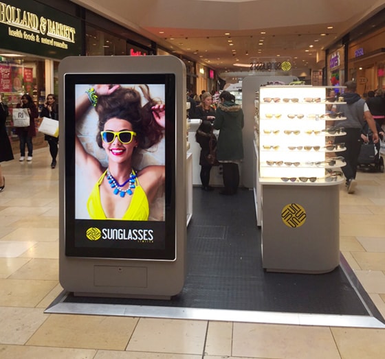 sunglasses hut digital signage case study