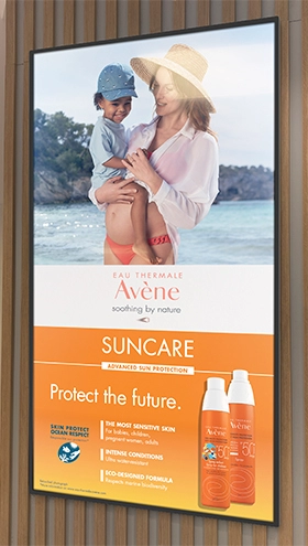 4K Large Format Commercial Displays